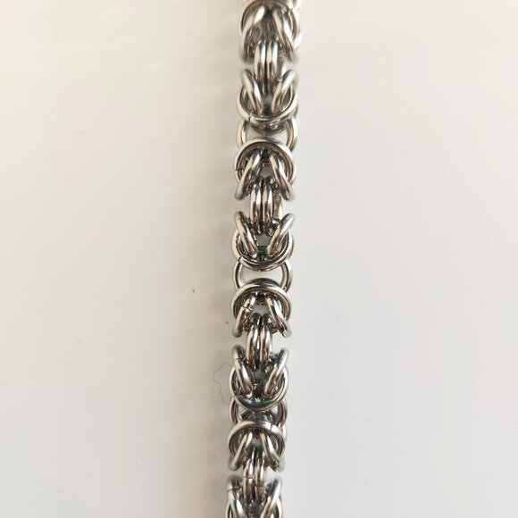 Gothic byzantine chainmail chunky silver bracelet ✦  Modern medieval accessory ✦ - Picture 8 of 10